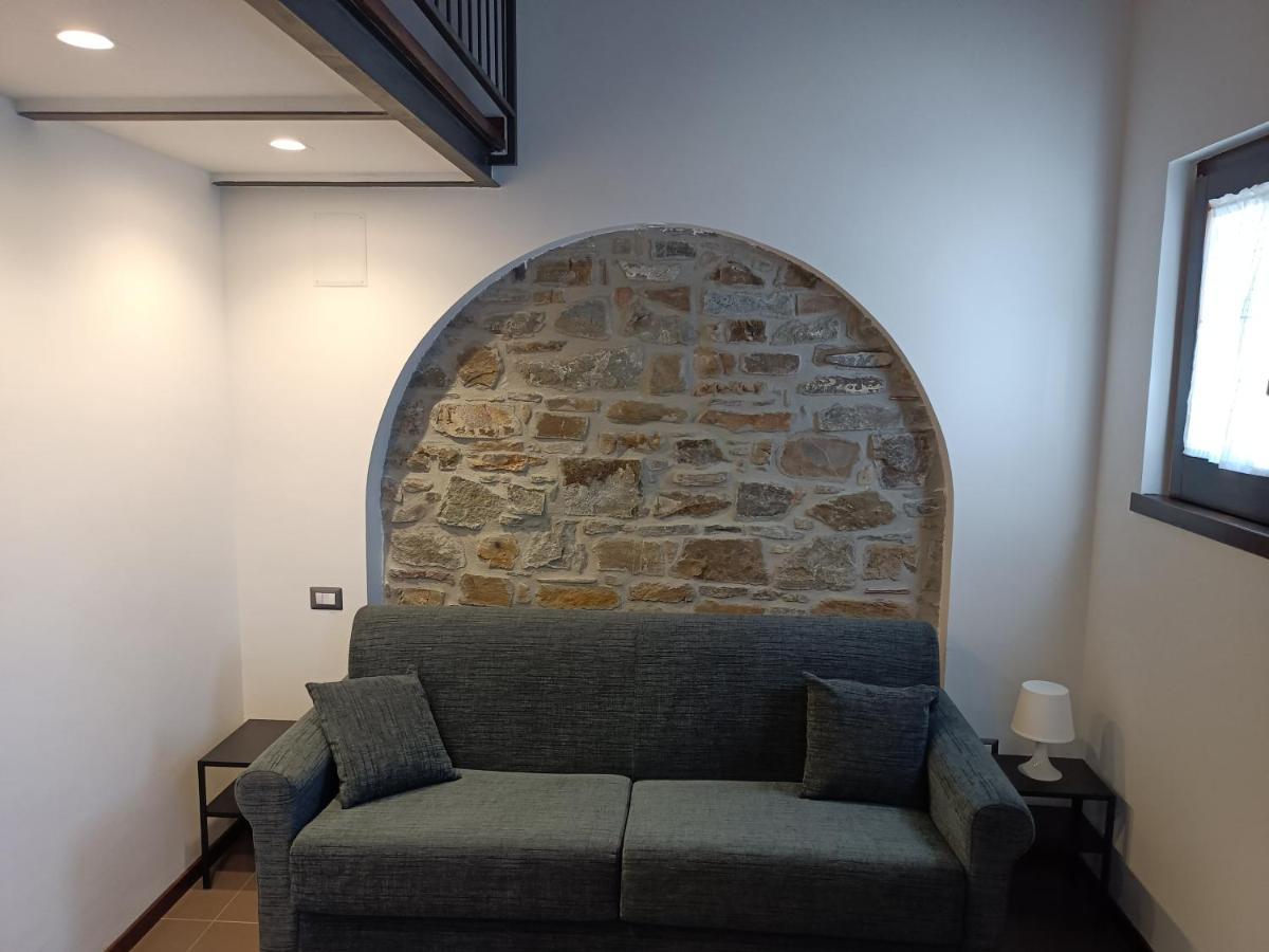 Agriturismo Piano Di Andrea Ostigliano Buitenkant foto