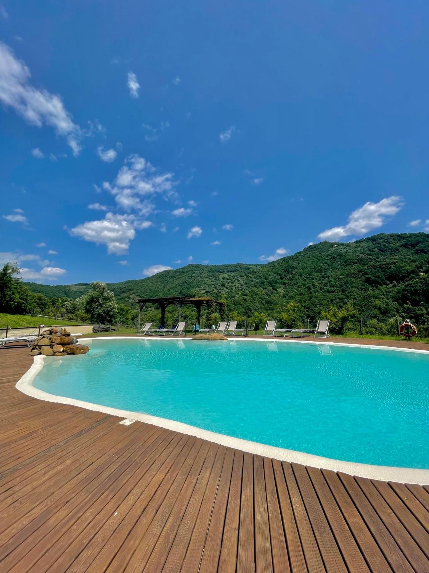 Agriturismo Piano Di Andrea Ostigliano Buitenkant foto